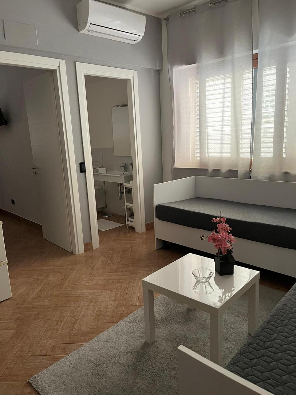Lamezia Park Apartments Ламеция Терме Екстериор снимка