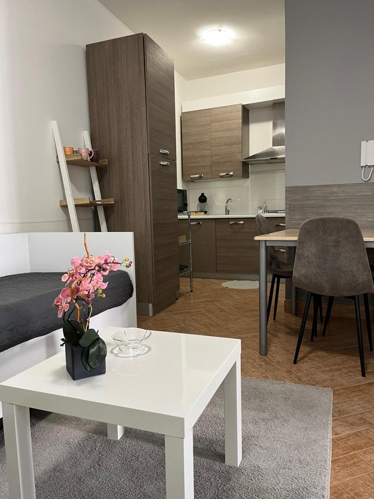 Lamezia Park Apartments Ламеция Терме Екстериор снимка